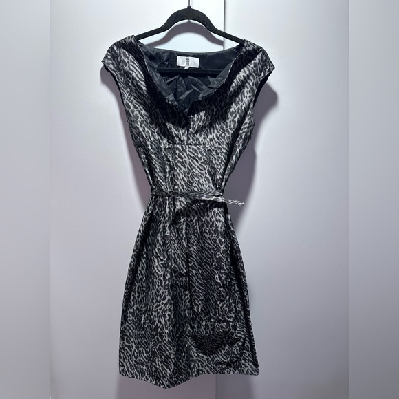 Vintage dress by Irene Van RYB European size 38, I am usually between a 4 and 6. - Picture 1 of 5